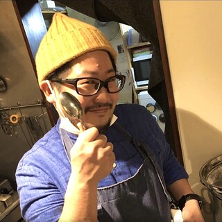 愛くるしいオーナーシェフまっちゃんが作り出す【大人の隠れ家】