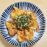 ザンギ専門店Ichi - 料理写真:ザンギ丼：一番人気の「匠の甘辛ザンギ」をご飯の上にのせたボリューム満点のどんぶり！