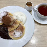 幸せのパンケーキ - ティラミスパンケーキ
ホットティー