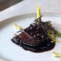 クラフタル - ・鹿のロースト 赤ワインソース 山菜、こごみ、うるい