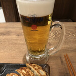 nikujirugyouzanodandadan - 生ビール480円がプレモルで餃子が良く合う旨さだ！