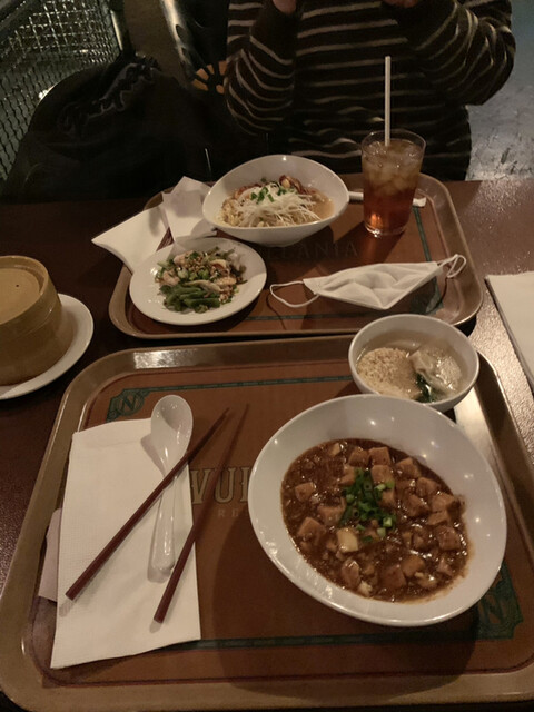 ヴォルケイニア レストラン 東京ディズニーシー ステーション 中華料理 食べログ