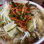 ラーメン二郎 - ラーメン（780円）＋ニラキムチ（100円）、ニンニクコール