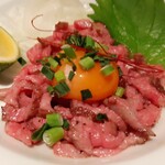 焼肉せんりゅう - 和牛塩ユッケ(低温調理)