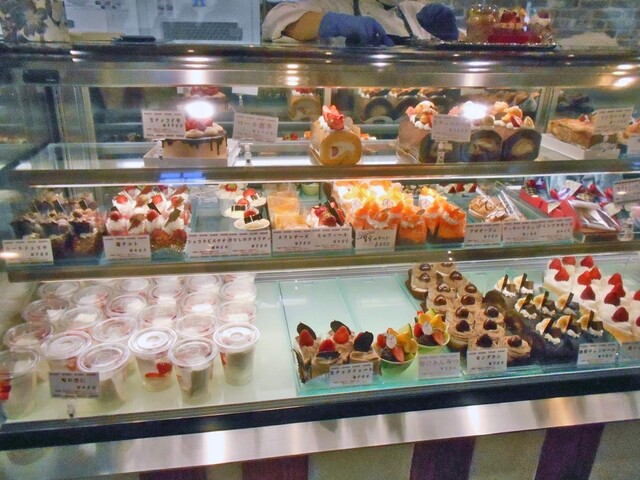 赤羽製菓 シェ アカバネ 今市 洋菓子 その他 食べログ 赤羽製菓 シェ アカバネ 今市 洋菓子 その他 食べログ