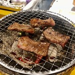 赤身肉とホルモン焼き コニクヤマ - 