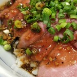 なか卯 - ローストビーフ丼