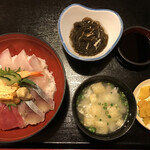 久坊 - 海鮮丼＝８５０円 税込