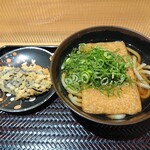 彦兵衛 - きつねうどん(470円)なす天(140円)