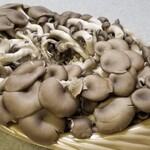 JA水郷つくば 農産物直売所 サンフレッシュ - しめじをアップで…