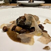 クリマ ディ トスカーナ - ピーチ 対馬イノシシラグー イタリア カルチョフィ  ピーチパスタは今回は猪のラグー（煮込みソース）、トスカーナ地方では普通に家庭料理で食べるそうですが、その味をこちらで再現していただけるのは嬉しいです。 カルチョフィ（アーティチョーク）のほろ苦さが、ラグーソースの濃厚で旨味のある味わいに良いアクセントです♪