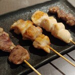 居酒屋 こういち - はつ 110円/鶏串 150円/生ささみ 160円/砂肝 110円