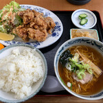 ラーメン横丁 - 料理写真:から揚げ定食　半ラーメン
