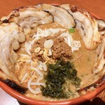 麺場 田所商店 - 伊勢味噌バカ盛りチャーシュー