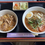 登正門 - 冷麺と焼肉丼セット ¥800