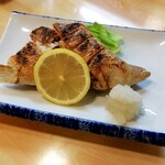 寿し割烹加久登 - 鰤カマ