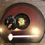 Aguu - お椀：花びら餅