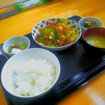 箸や - 野菜いため定食(¥600)
            サービスの小鉢はホーレンベーコン炒めをチョイス！