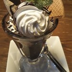 窯右衛門 - チョコレートパフェ。