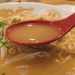 麺屋 凩 - らぁ麺 白のスープ