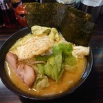 Ramen Douraku - きゃべつラーメン 900円