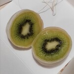 覚王山フルーツ大福 弁才天 - ｷｳｲ