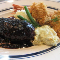 上野洋食遠山 - 大エビフライ、カキフライ＆特製デミグラスソースハンバーグ