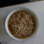 大畠家 - かけ蕎麦3段分アンダーで（写真）