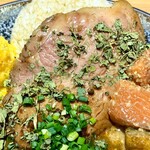 吉田カレー  - ローストポーク