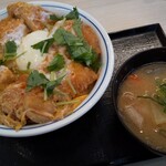 かつや - 特カツ丼と豚汁  全景！