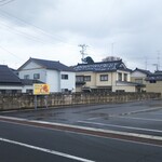 小池菓子舗 - 駐車場（お店から10メートル）