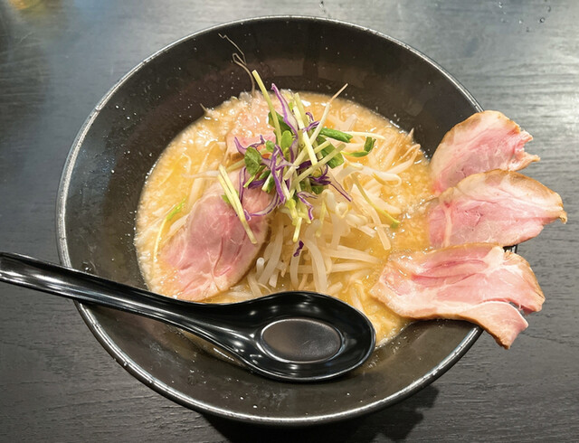 深夜のラーメン酒場 とん吉 甲府 ラーメン 食べログ 深夜のラーメン酒場 とん吉 甲府 ラーメン 食べログ