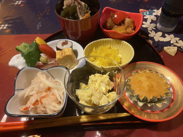 民謡スナック 絹の家 - 沖縄市/バー・お酒(その他) 食べログ