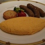 レ セゾン - 2012.8 朝食 オムレツとソーセージ