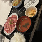 Yakiniku Gyuusei - 上タンランチ（＾∇＾）