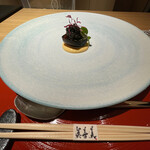 眞善美 - ピータンと麻辣豆腐ソースにキャビアのせ