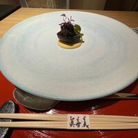 眞善美 - ピータンと麻辣豆腐ソースにキャビアのせ