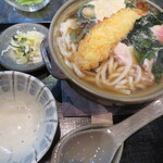 古の花 - 寒い日だったので夫は鍋焼きうどんで。、