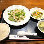 健康中華 青蓮 - 鶏肉のチンジャオロース定食