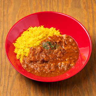 A European-style curry that blends the flavor of beef tendon. Perfect compatibility with alcohol ◎