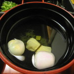 あつた蓬莱軒 - 肝吸い。