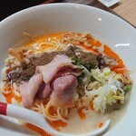 芛堂寺 - 白い担々麺