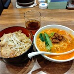 Chimma Ya - 【2021.1.6(水)】日替わり定食(豚バラ塩焼肉丼＋半担々麺)900円→600円