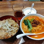 Chimma Ya - 【2021.1.6(水)】日替わり定食(豚バラ塩焼肉丼＋半担々麺)900円→600円