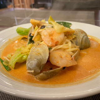 LASISA DINING_0