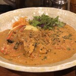 SPICY CURRY 魯珈 - 渡り蟹ココナッツカレー。辛さも十分。