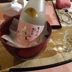 フォーシーズン・ダイニングルーム - 1/3　飛鳥特選日本酒　櫻正宗(本醸造)兵庫県[中辛口]