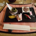 フォーシーズン・ダイニングルーム - 1/3　飛鳥祝い前菜盛り