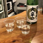 SAKE STAND CHIRO - 飲み放題タイムが終了後、サービスで1杯いただく