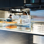 Nim's Pizza - 店舗1F